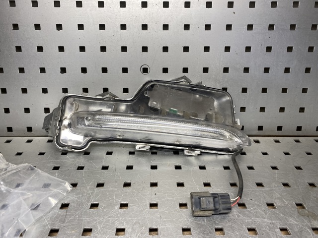 Ходовые огни, правый 31420396 VOLVO