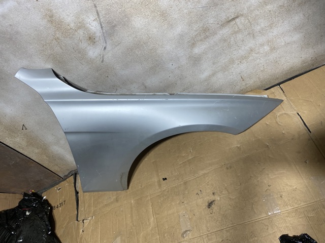 41007438440 BMW Крыло переднее правое купить в Ровно