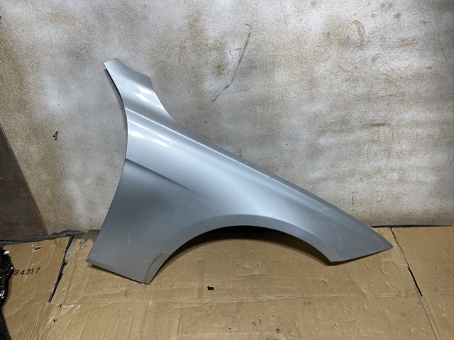 Боковая часть передняя правая 41007438440 BMW