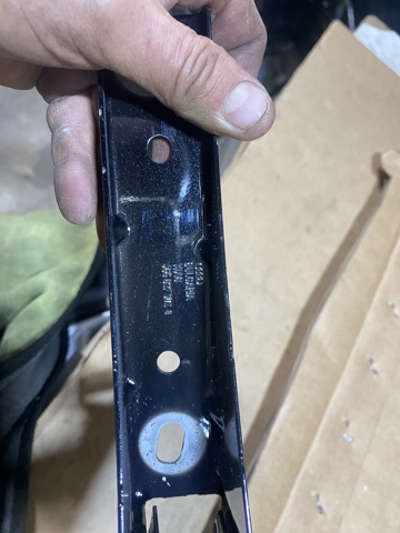 VAG 4G5827302B Петля крышки багажника в наличии Павлоград