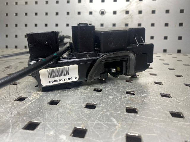 600891100D TESLA Замок двери задней левой купить в Черновцы