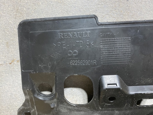 622562901R Решетка радиатора купить Житомир