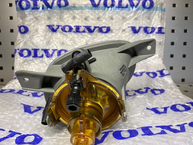 8620225 VOLVO Фара противотуманная правая купить в Ровно