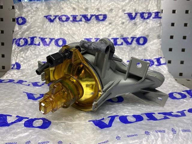8620229 VOLVO Фара противотуманная правая купить в Харьков
