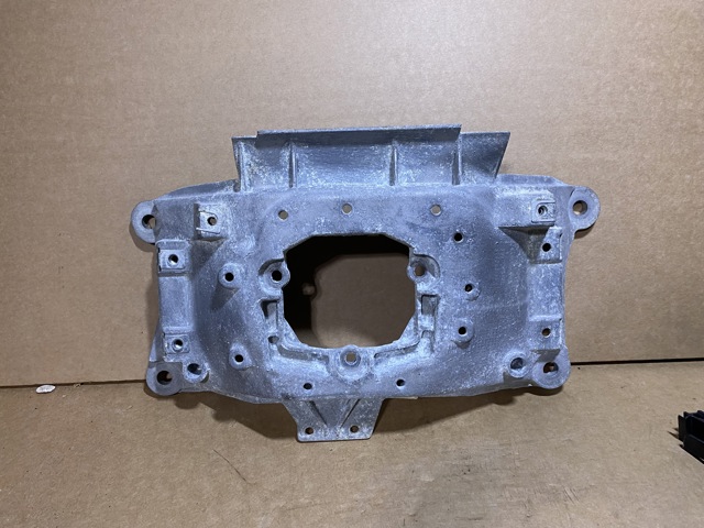 Крепление коробки передач 8K0399263BH VAG