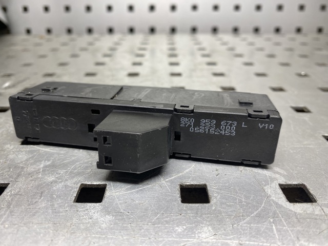 VAG 8K0959673L в наличии Днепр