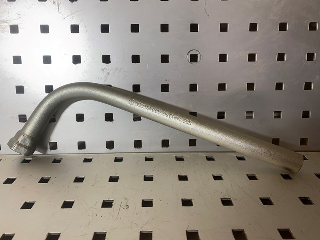 Крюк буксировочный 8N0012219 VAG