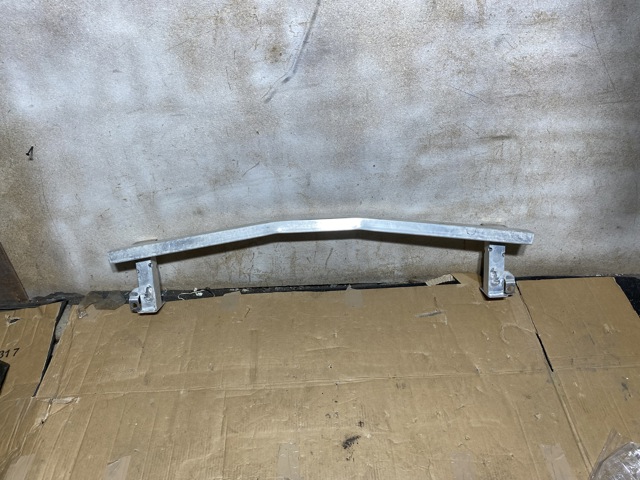 Шина бампера переднего 9834693680 PEUGEOT