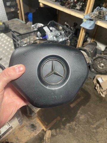 Подушка безопасности водителя A2188603002 MERCEDES