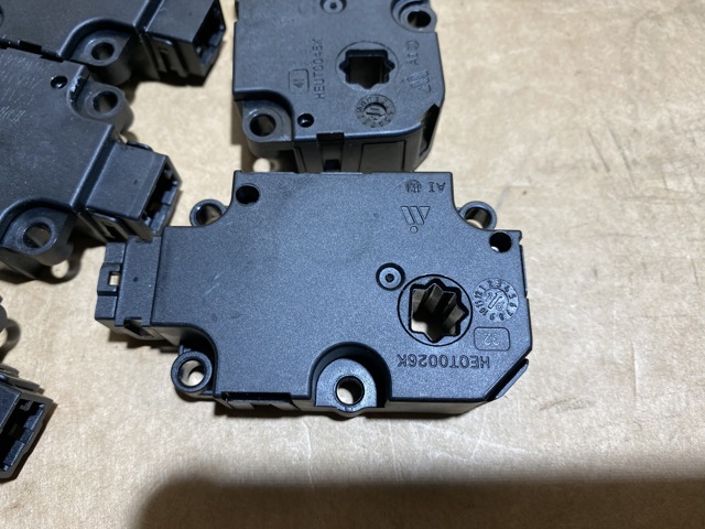 VAG CZ1139301640 в наличии Хмельницкий