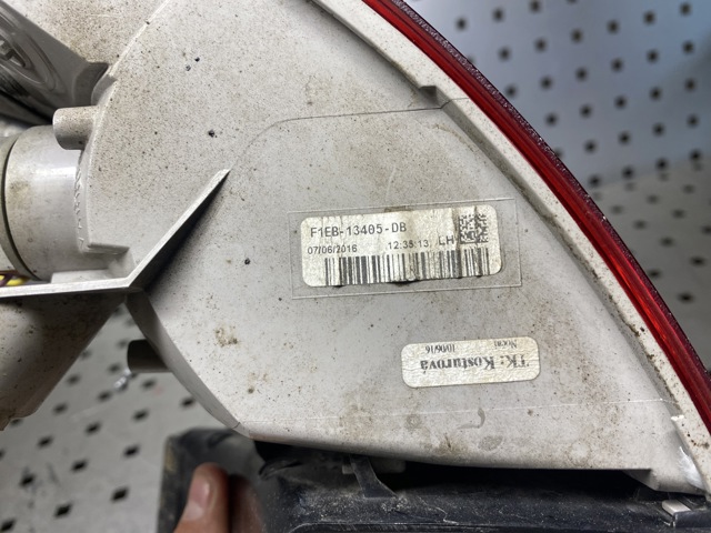 F1EB13405DB FORD Фонарь задний левый внешний купить в Украина