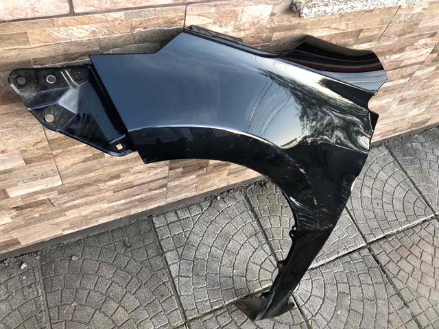 Переднее левое крыло 5380202190 TOYOTA
