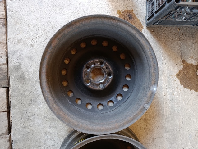 RENAULT 403008837R Диски колесные стальные (штампованные) в наличии Кривой Рог