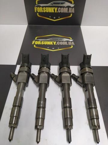 Форсунка инжектора 0445110021 BOSCH