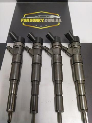 Форсунка впрыска топлива 0445110130 BOSCH