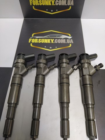 Форсунка инжектора 0445110212 BMW