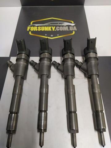 Форсунка дизельная в сборе 0445110262 BOSCH