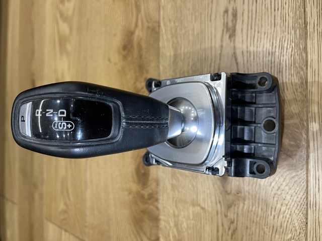 Рычаг переключения передач LR099206 LAND ROVER
