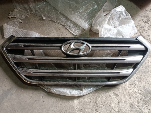 HYUNDAI 86350D7100 Решетка радиатора в наличии Кривой Рог