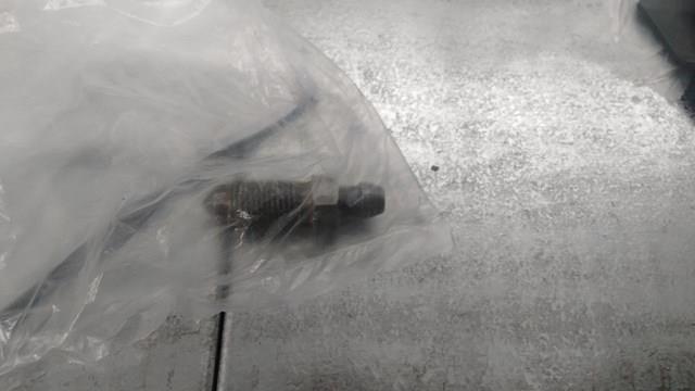 VAG 1K0615273B Штуцер прокачки суппорта тормозного переднего в наличии Кривой Рог