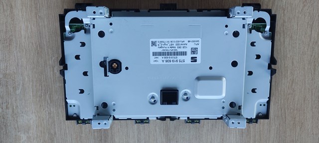 VAG 575919606A Дисплей многофункциональный в наличии Чернигов