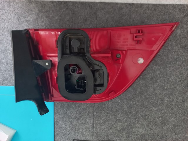 VAG 7P6945096F Фонарь задний правый внешний в наличии Ровно