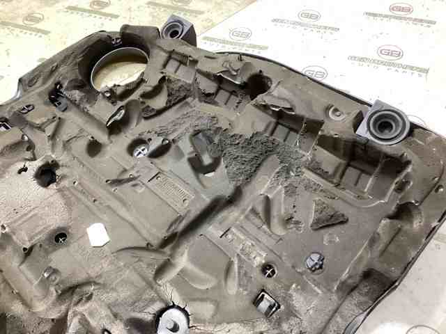 03L103925R Крышка мотора декоративная купить Ровно