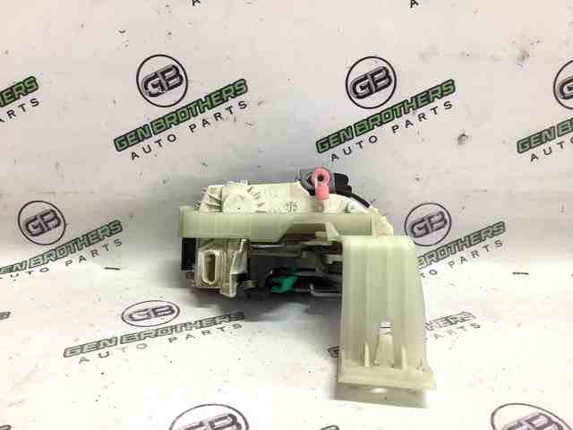 Замок двери задней левой 04589651AC CHRYSLER
