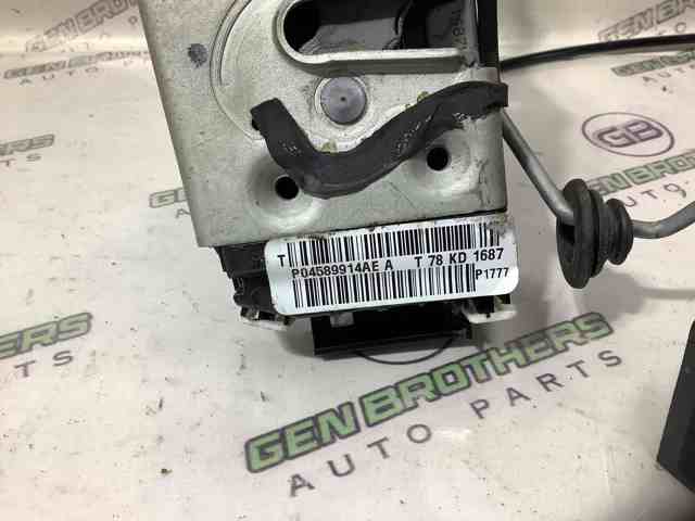 CHRYSLER 04589914AE Замок двери задней правой в наличии Ровно