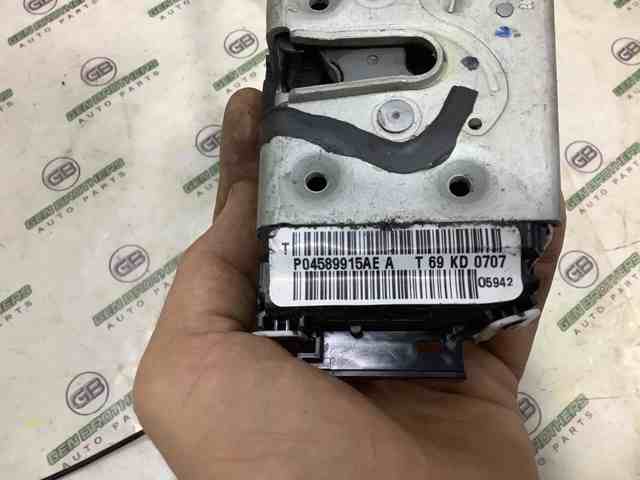 04589915AE Замок двери задней левой купить Ужгород
