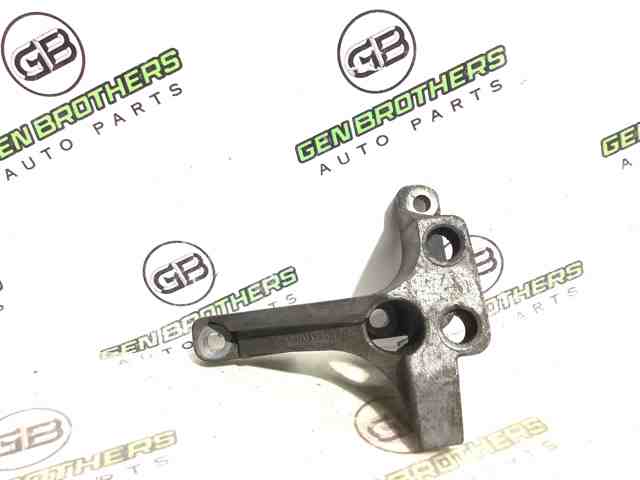 Кронштейн компрессора кондиционера 04627309AB CHRYSLER