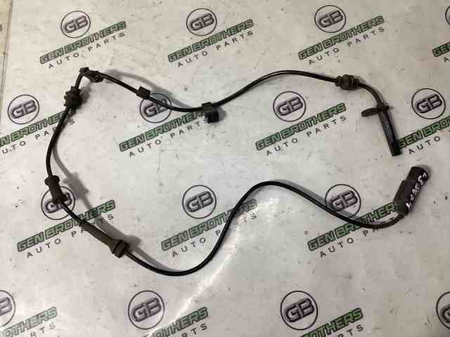 Датчик АБС (ABS) передний 04779897AC CHRYSLER