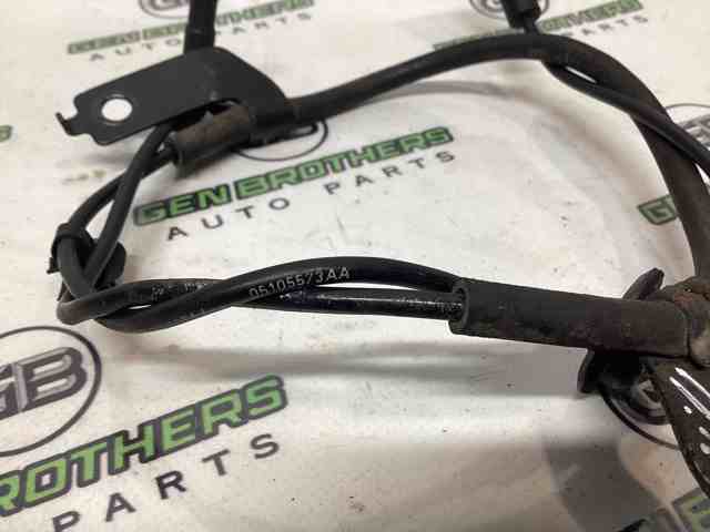 Датчик ABS передний левый 05105573AA CHRYSLER