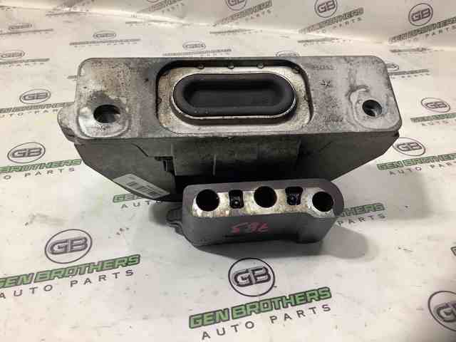 Правая опора двигателя 05147130AE CHRYSLER