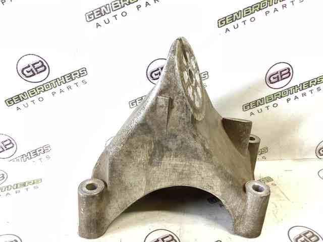 07Z199308B VAG Кронштейн подушки (опоры) двигателя правой купить в Николаев