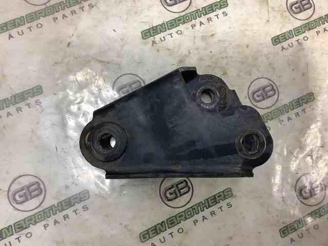 Кронштейн подушки (опоры) двигателя, задней 113324BA1A NISSAN