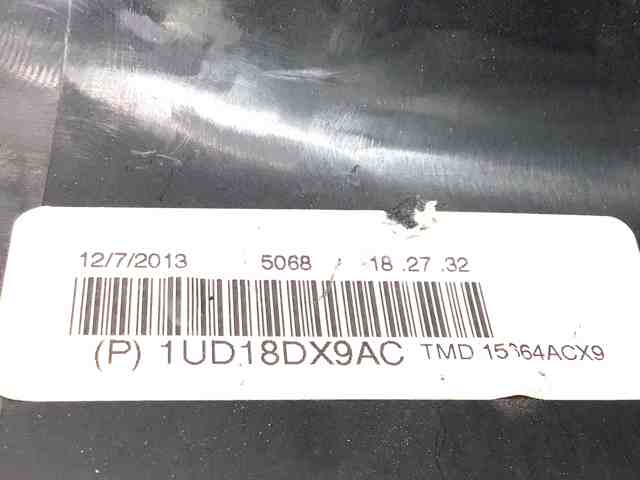 CHRYSLER 1UD18DX9AC Накладка дверного порога внутренняя передняя правая в наличии Хмельницкий