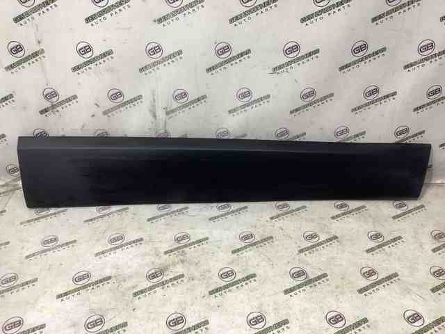 Молдинг двери передней правой 1YW32RXFAB CHRYSLER