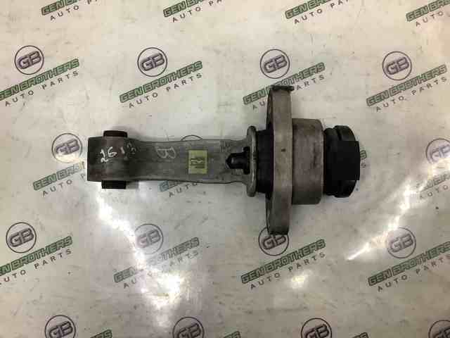 Подушка (опора) двигателя, передняя 21950D4400 HYUNDAI