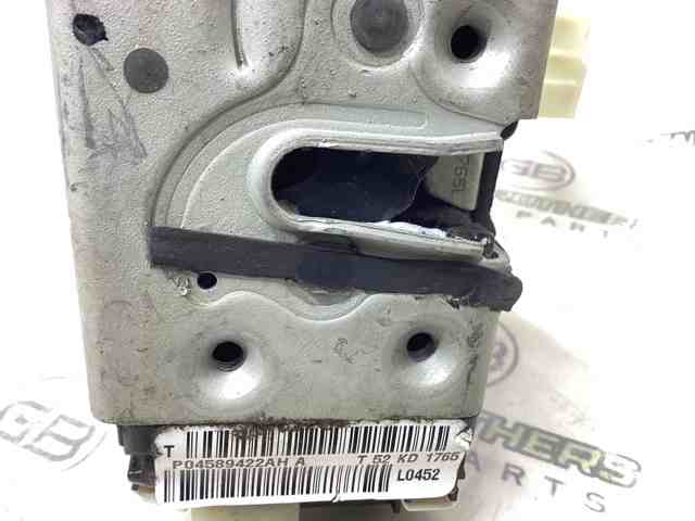 CHRYSLER 4589422AH Замок передней правой двери в наличии Николаев