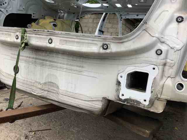 4G5813331 Панель багажного отсека задняя купить Кривой Рог