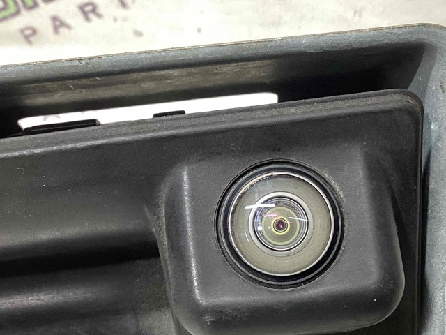 VAG 561827566D Кнопка привода замка багажника в наличии Харьков