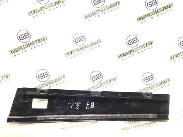 VAG 561839901A041 Накладка двери задней левой вертикальная в наличии Ирпень