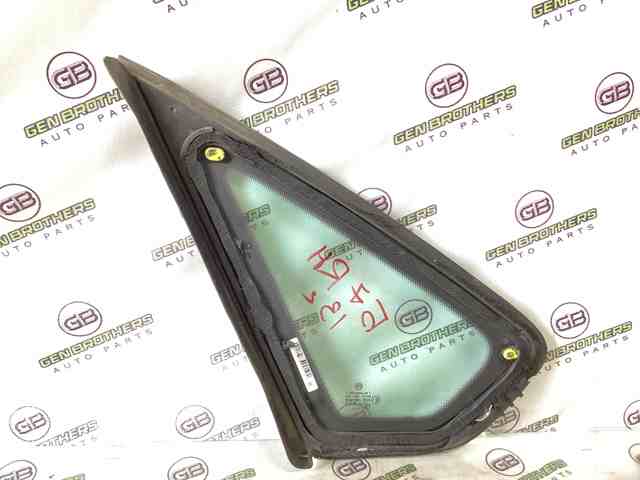 VAG 561845298G Стекло кузова (багажного отсека) правое в наличии Хмельницкий