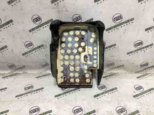 VAG 561858559G82V Защитный кожух рулевого механизма в наличии Тернополь
