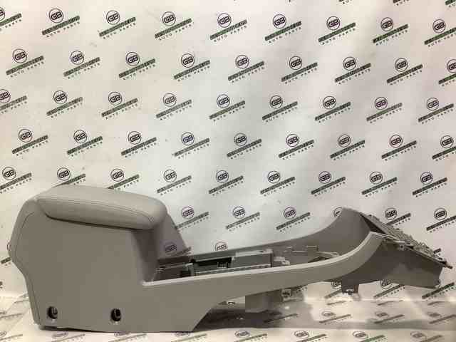 Крышка подлоктника 561864207S85T VAG