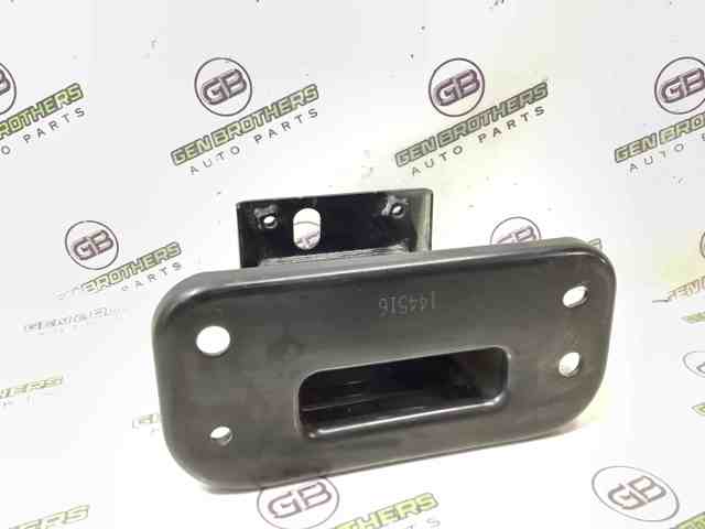 Кронштейн усилителя переднего бампера 622104GA0A NISSAN