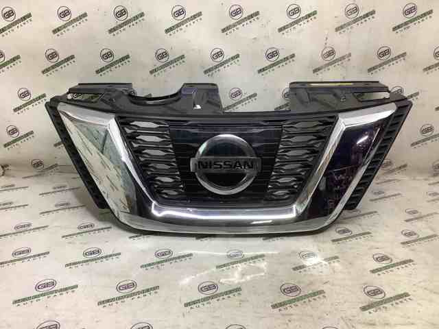 Решетка радиатора 623106FR0D NISSAN