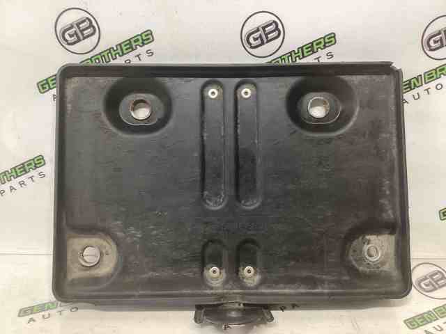 Подставка аккумулятора (АКБ) 64866JK600 NISSAN