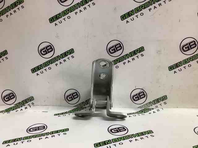Завеса двери передней правой 67410SNEA01ZZ HONDA